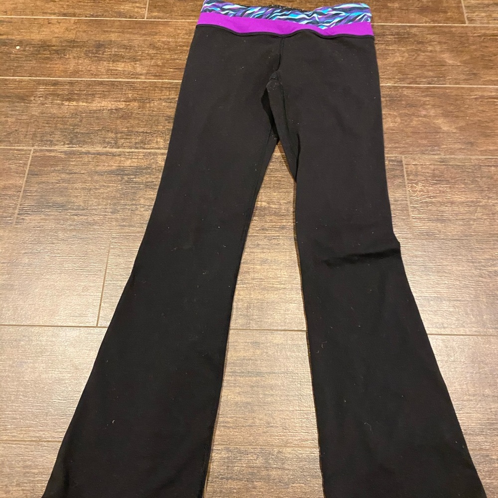 yoga pants